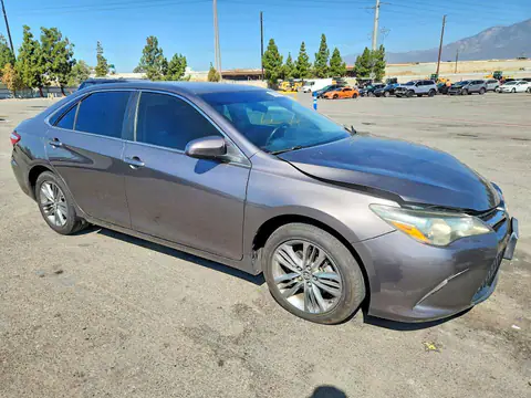 4T1BF1FK7FU480976 — 2015 Toyota Camry, фото 4 с аукциона Copart 29.09.2026, Передняя часть