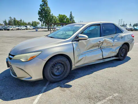 4T1BF1FK5FU909595 — 2015 Toyota Camry, Боковая часть (Side), фото до ремонта