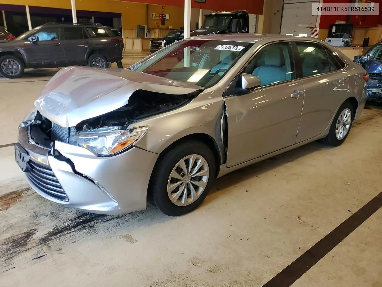 2015 Toyota Camry Le VIN 4T4BF1FK5FR516539 фото 1