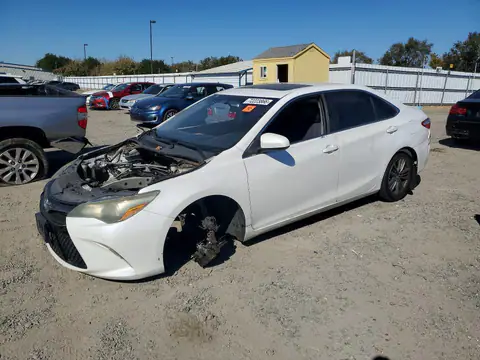4T1BF1FK7FU482548 — 2015 Toyota Camry, Вандализм (Vandalism), фото до ремонта