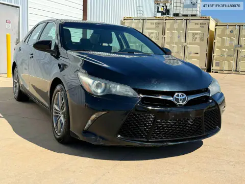 4T1BF1FK3FU480070 — 2015 Toyota Camry, Мелкие вмятины и царапины, фото до ремонта