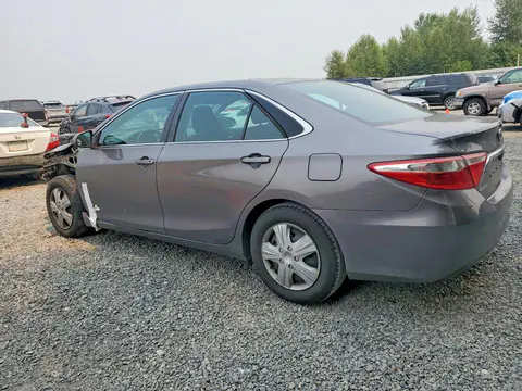 2016 Toyota Camry VIN 4T4BF1FKXGR522855 фото 2