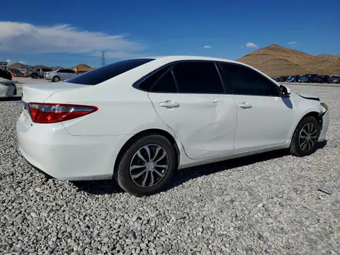 2016 Toyota Camry VIN 4T4BF1FK8GR562674 фото 3