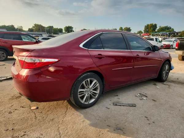 4T1BF1FK0GU523541 — 2016 Toyota Camry, фото 3 с аукциона Copart, Передняя часть