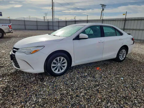 4T4BF1FK5GR557304 — 2016 Toyota Camry, Задняя часть (Rear End), фото до ремонта