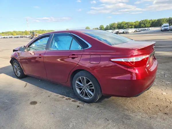 4T1BF1FK0GU513589 — 2016 Toyota Camry, фото 2 с аукциона Copart 01.10.2026, Передняя часть