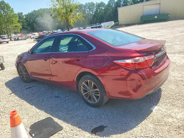 4T1BF1FK2GU540776 — 2016 Toyota Camry, фото 2 с аукциона Copart, Вандализм
