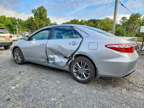 4T1BF1FKXGU256019 — 2016 Toyota Camry, фото 2 с аукциона Copart 28.09.2026, Боковая часть