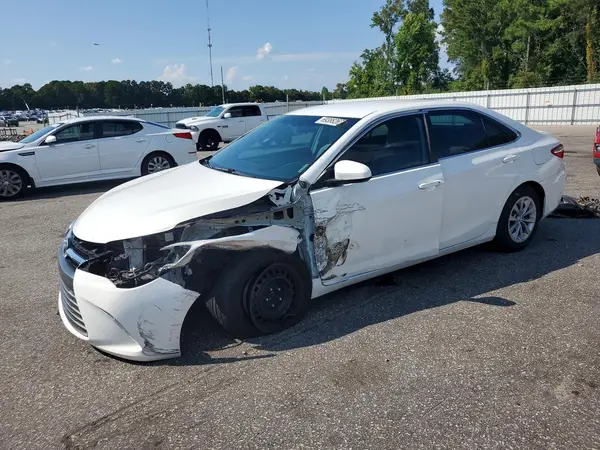 4T1BF1FK5GU158516 Toyota Camry 2016 — повреждение Передняя часть, фото до ремонта