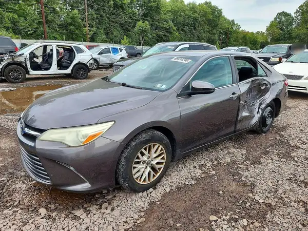 4T1BF1FK3GU172169 — 2016 Toyota Camry, Боковая часть (Side), фото до ремонта