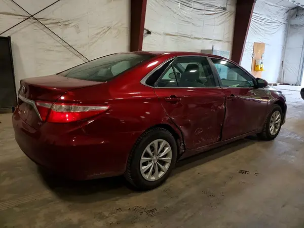4T1BF1FK0GU611702 — 2016 Toyota Camry, фото 3 с аукциона Copart 05.10.2026, Боковая часть