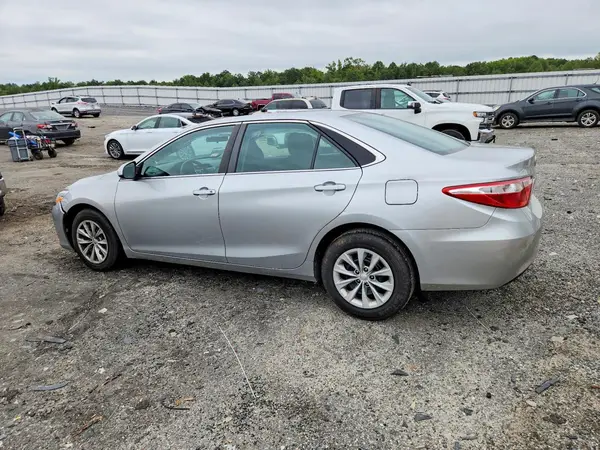 4T4BF1FK2GR523885 — 2016 Toyota Camry, фото 2 с аукциона Copart 14.10.2026, Передняя часть