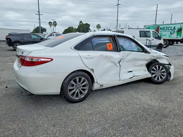 4T1BF1FK9GU535039 — 2016 Toyota Camry, фото 3 с аукциона Copart, Боковая часть