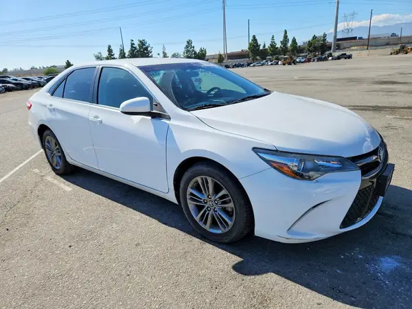 4T1BF1FKXGU166627 — 2016 Toyota Camry, фото 4 с аукциона Copart, Передняя часть