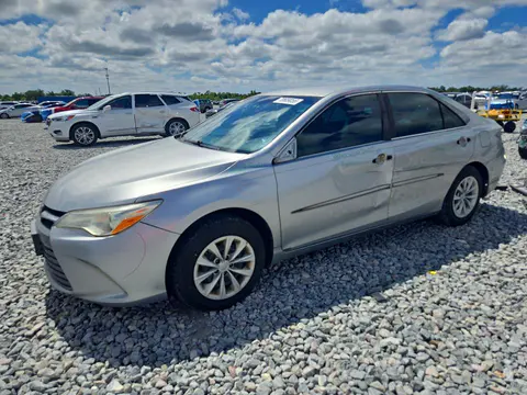 4T1BF1FK5GU536978 — 2016 Toyota Camry, Боковая часть (Side), фото до ремонта