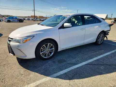 4T1BF1FK0GU550528 — 2016 Toyota Camry, Задняя часть, фото до ремонта