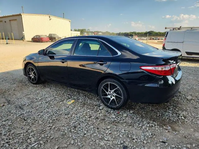 4T1BF1FK3GU197427 — 2016 Toyota Camry, фото 2 с аукциона Copart 14.10.2026, Передняя часть