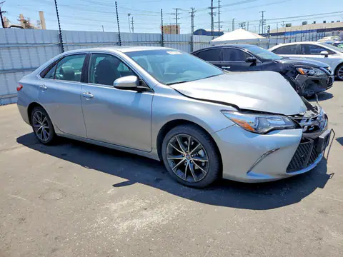 4T1BF1FK3HU662662 — 2017 Toyota Camry, фото 4 с аукциона Copart 14.10.2026, Передняя часть