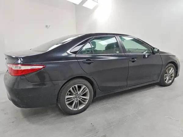 4T1BF1FK0HU789577 — 2017 Toyota Camry, фото 3 с аукциона Copart 29.09.2026, Мелкие вмятины и царапины
