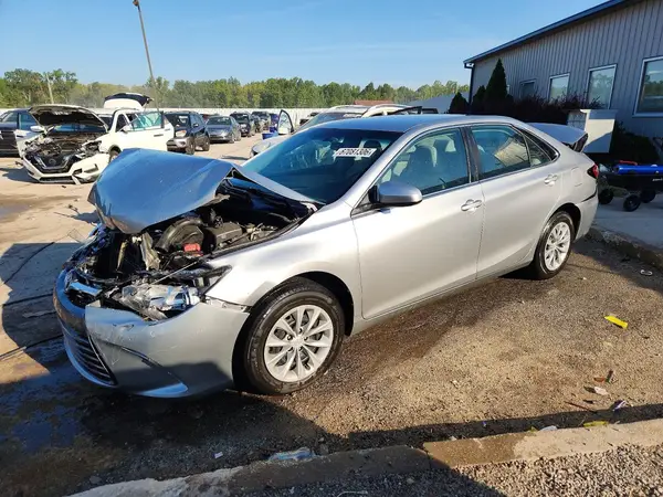 4T1BF1FK3HU298131 — 2017 Toyota Camry, Задняя часть (Rear End), фото до ремонта