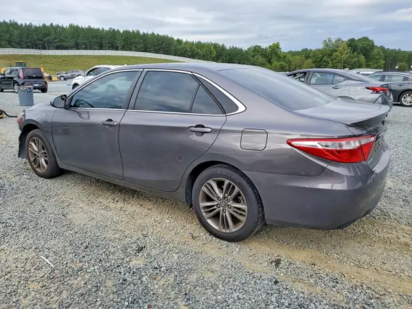 4T1BF1FKXHU355750 — 2017 Toyota Camry, фото 2 с аукциона Copart 01.10.2026, Передняя часть