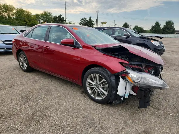 4T1BF1FK6HU747608 — 2017 Toyota Camry, фото 4 с аукциона Copart 02.10.2026, Передняя часть