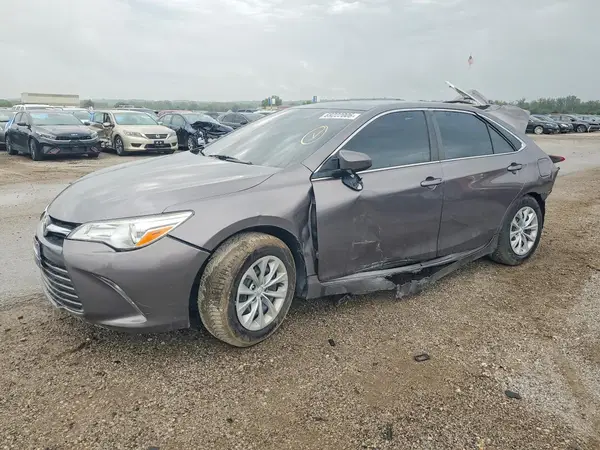 4T1BF1FK3HU627670 — 2017 Toyota Camry, Задняя часть (Rear End), фото до ремонта