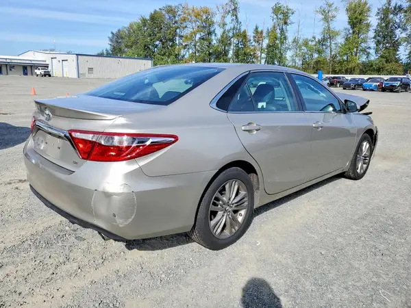 4T1BF1FKXHU763777 — 2017 Toyota Camry, фото 3 с аукциона Copart 28.09.2026, Передняя часть