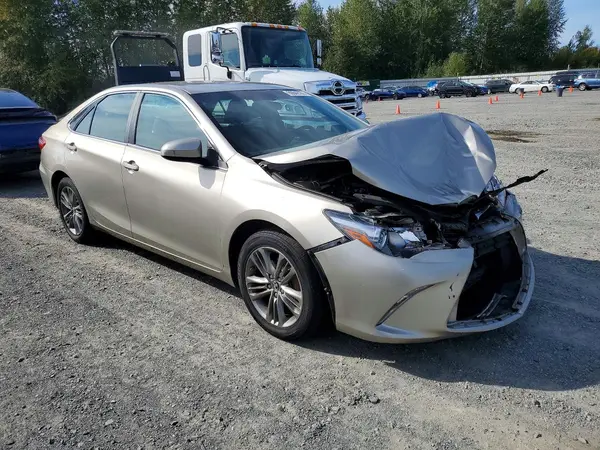 4T1BF1FKXHU763777 — 2017 Toyota Camry, фото 4 с аукциона Copart 28.09.2026, Передняя часть