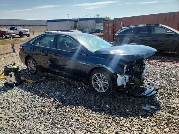 4T1BF1FK8HU395311 — 2017 Toyota Camry, фото 4 с аукциона Copart, Передняя часть