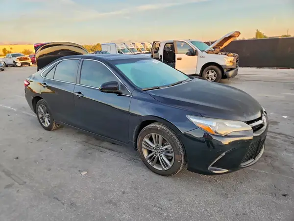 4T1BF1FK8HU291966 — 2017 Toyota Camry, фото 4 с аукциона Copart 08.10.2026, Задняя часть
