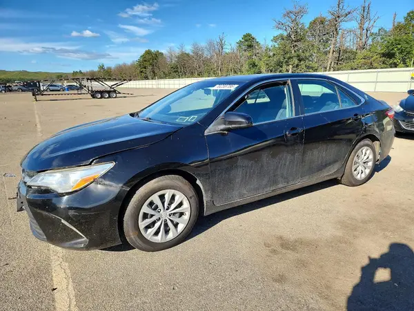 4T1BD1FK9HU220636 — 2017 Toyota Camry, Мелкие вмятины и царапины (Minor Dent/Scratches), фото до ремонта