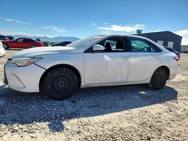 4T1BF1FK0HU377739 — 2017 Toyota Camry, Передняя часть (Front End), фото до ремонта