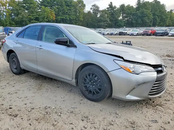 4T1BF1FK1HU785232 — 2017 Toyota Camry, фото 4 с аукциона Copart 08.10.2026, Передняя часть