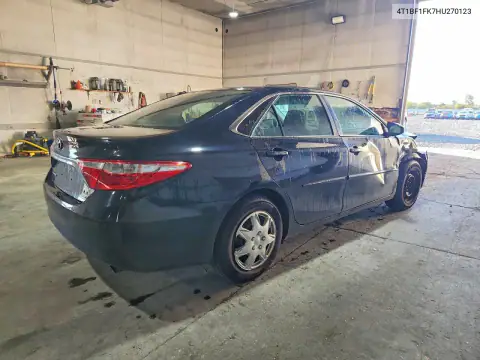 4T1BF1FK7HU270123 — 2017 Toyota Camry, фото 3 с аукциона Copart 16.10.2026, Передняя часть