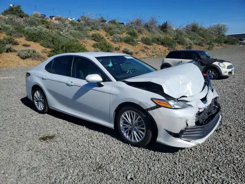 2018 Toyota Camry VIN 4T1B11HKXJU645634 фото 4