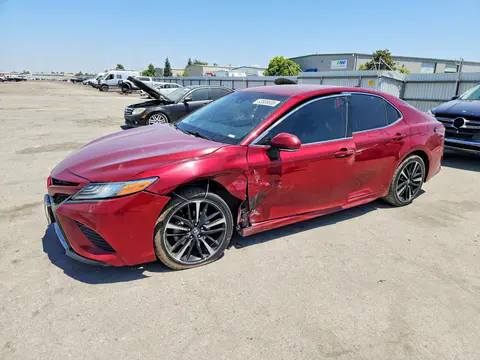4T1B61HK5JU589975 — 2018 Toyota Camry, Передняя часть (Front End), фото до ремонта