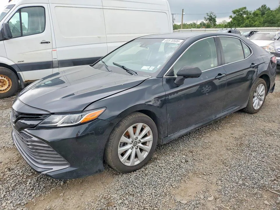 2018 TOYOTA CAMRY VIN JTNB11HK7J3013082 фото 1