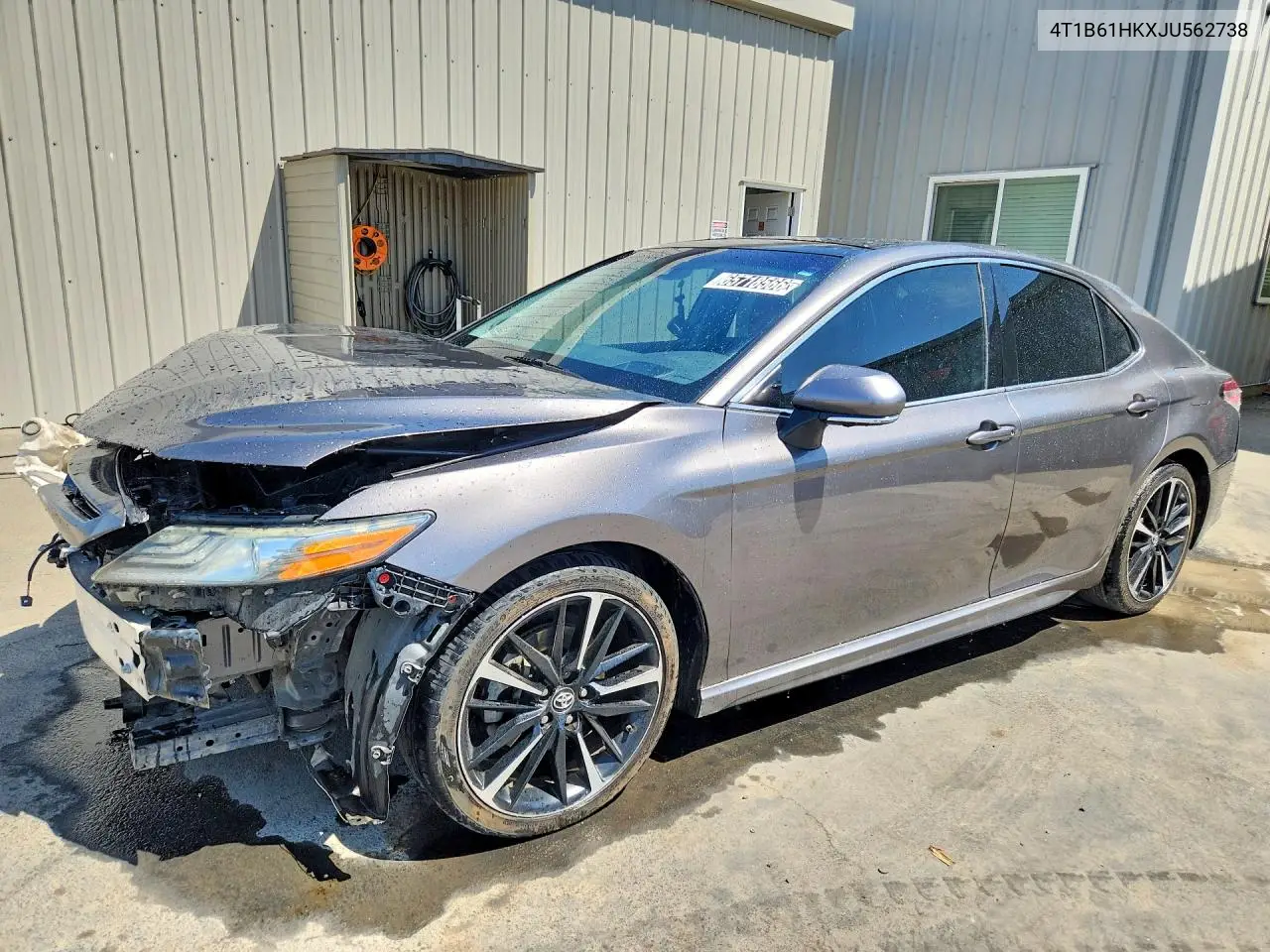 2018 Toyota Camry Xse VIN 4T1B61HKXJU562738 фото 1