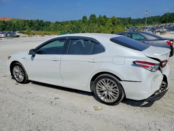 4T1B21HK2JU006743 — 2018 Toyota Camry, фото 2 с аукциона Copart 12.10.2026, Задняя часть