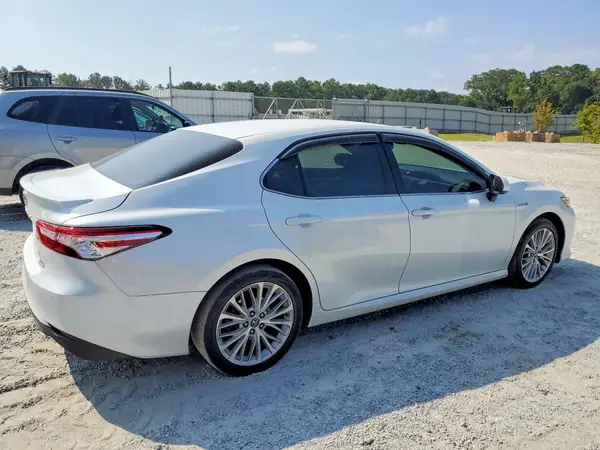 4T1B21HK2JU006743 — 2018 Toyota Camry, фото 3 с аукциона Copart 12.10.2026, Задняя часть