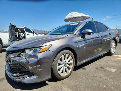 2018 Toyota Camry VIN 4T1B11HK5JU526325 фото 1