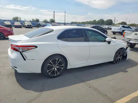 2018 Toyota Camry VIN 4T1B11HK8JU610624 фото 3