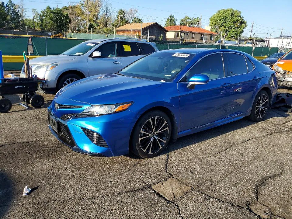 2018 Toyota Camry VIN 4T1B11HK9JU017810 фото 1
