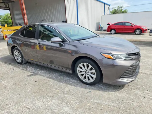 2018 TOYOTA CAMRY VIN 4T1B11HK5JU049671 фото 4
