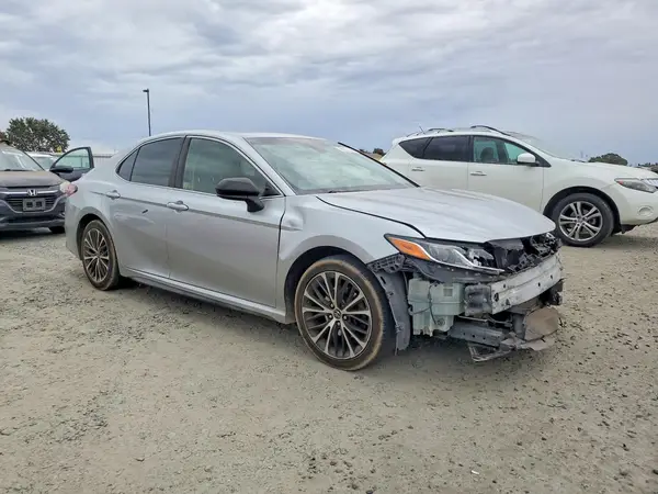 JTNB11HK9J3036024 — 2018 Toyota Camry, фото 4 с аукциона Copart 29.09.2026, Передняя часть