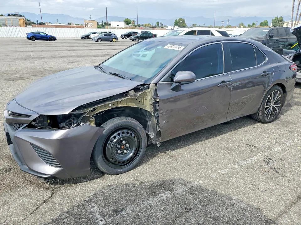 2018 Toyota Camry VIN 4T1B11HK4JU081320 фото 1
