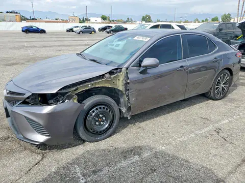 4T1B11HK4JU081320 — 2018 Toyota Camry, Передняя часть (Front End), фото до ремонта