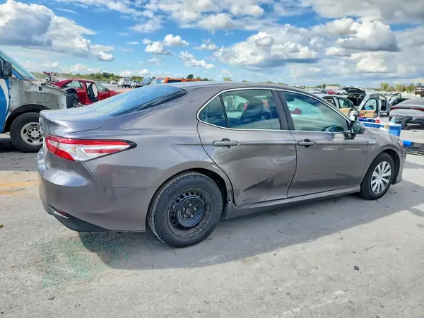 4T1B31HK9JU502975 — 2018 Toyota Camry, фото 3 с аукциона Copart 30.09.2026, Боковая часть