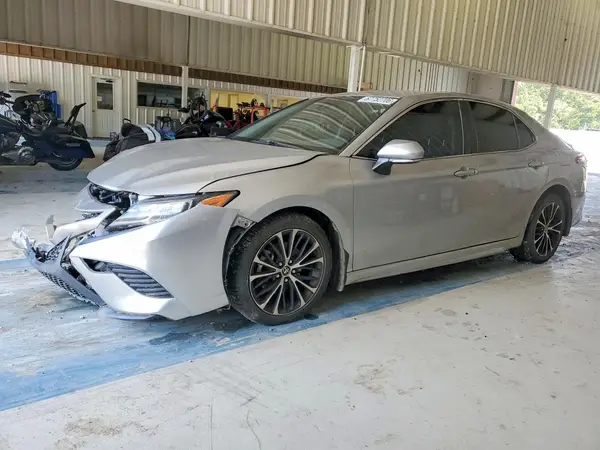 JTNB11HK3J3048458 — 2018 Toyota Camry, Передняя часть (Front End), фото до ремонта